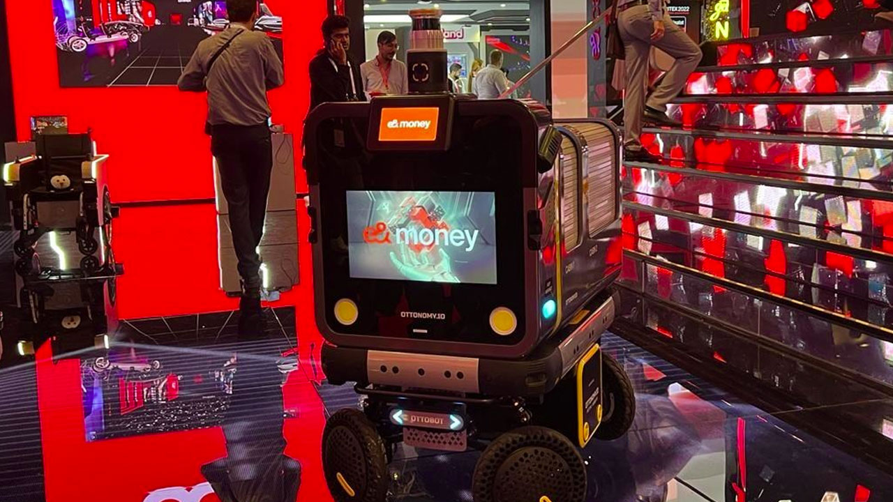 Ottonomy.IO's Ottobot Makes its Debut at GITEX at the Dubai World Trade Center